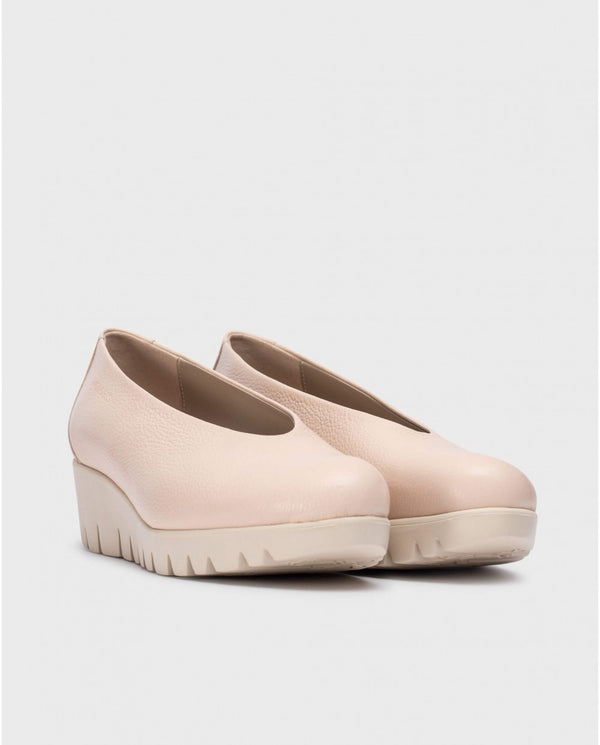 Nude FLY Shoe