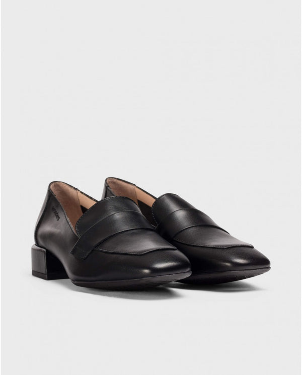 Black AIR Loafer