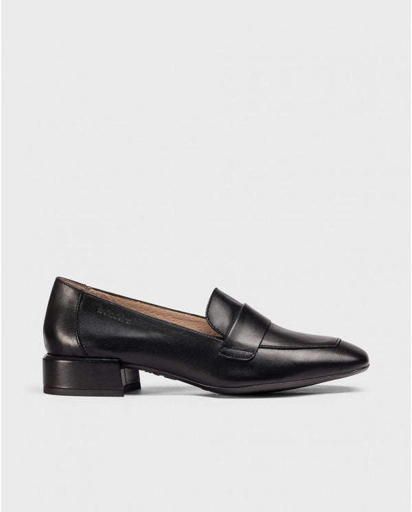 Black AIR Loafer