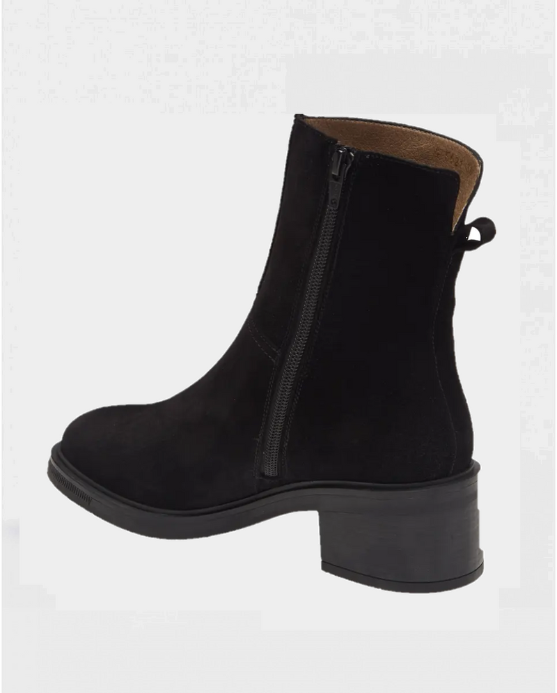 WATERPROOF IKU BLACK Ankle boot