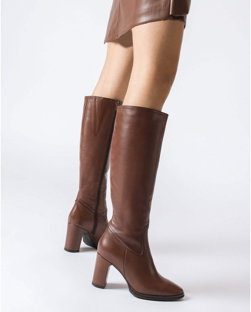 Garbi brown boot